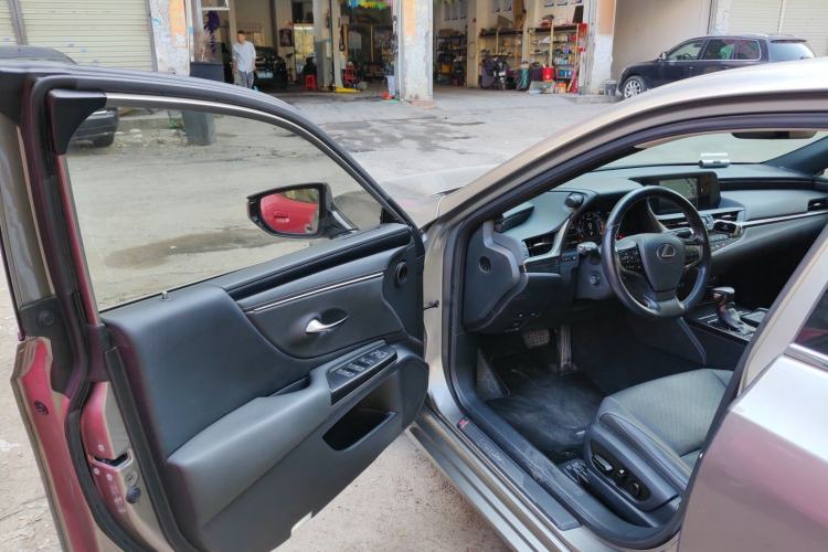 Used Lexus ES 2020 200 Excellence Edition