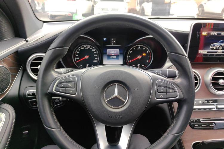 Used Mercedes-Benz GLC 2016 GLC 300 4MATIC Dynamic Model
