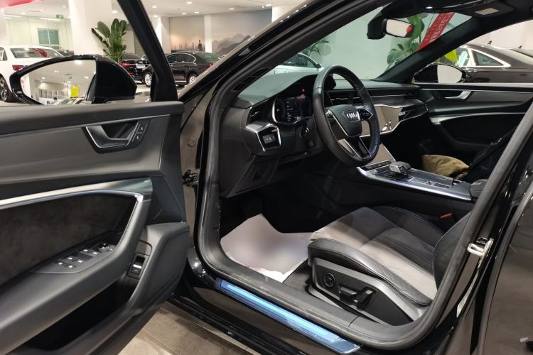 Used Audi A6L 2019 40 TFSI Luxury Dynamic Model
