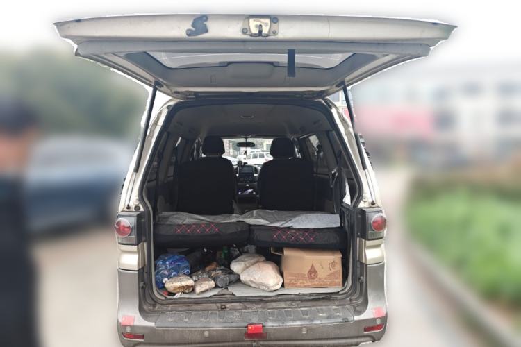 Used FORTHING Lingzhi 2014 V3 1.5L 7-Seater Comfort Model
