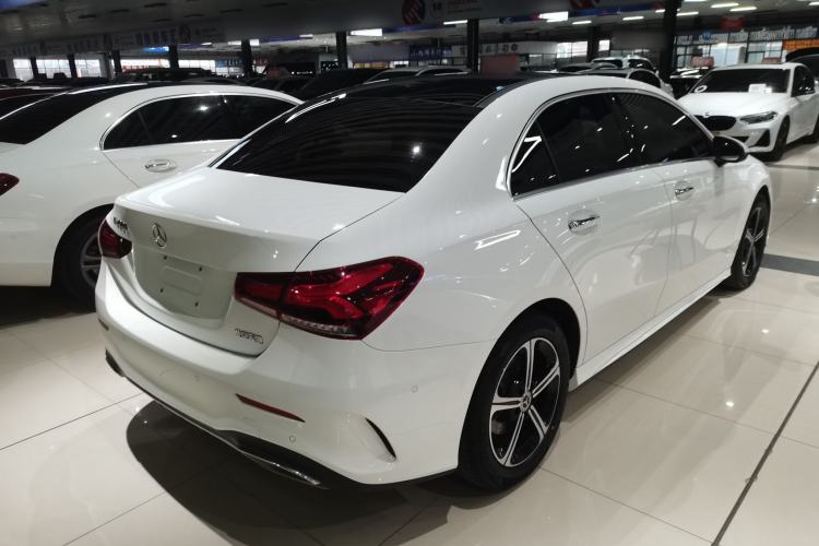 Used Mercedes-Benz A-Class 2022 Revised Version A 200 L Sport Sedan Fashionable Style
