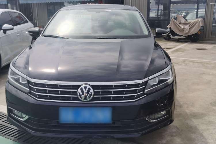 Used Volkswagen Passat 2017 330TSI DSG Luxury Edition
