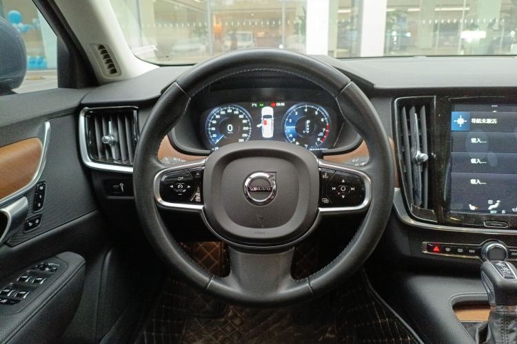 Used Volvo S90 2020 T5 Zhiyi Luxury Edition
