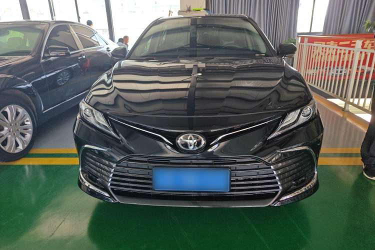 Used Toyota Camry 2021 2.0G Luxury Edition
