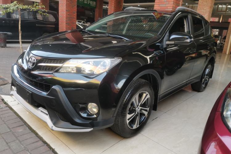 Used Toyota RAV4 2015 2.0L CVT Two-Wheel Drive Fashion Edition