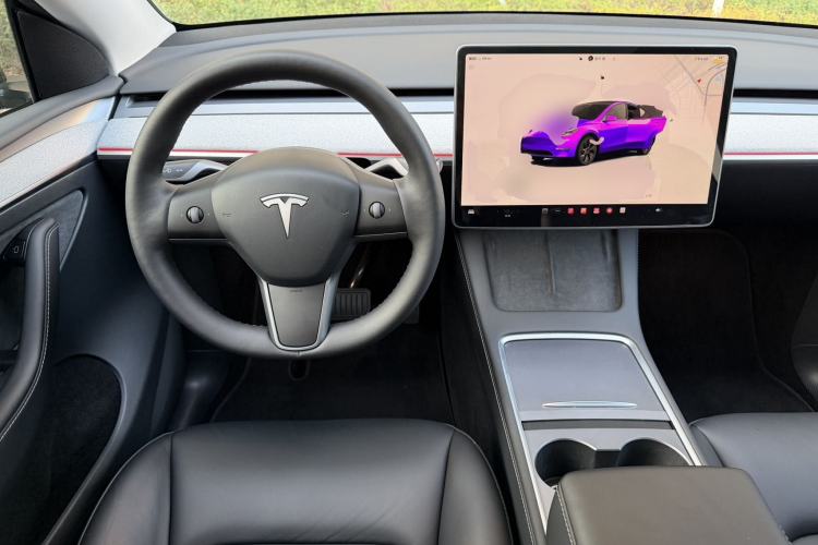 Used Tesla Model Y 2024 Long-Range All-Wheel-Drive Version