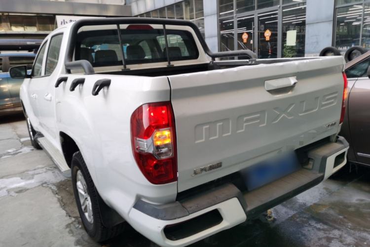 Used SAIC MAXUS T70 2020 2.0T Gasoline Manual Two-Wheel Drive Elite Version Standard Box High Ground Clearance
