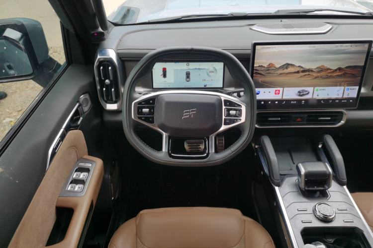 Used JETOUR Traveler 2023 2.0T All-Wheel Drive CrossPRO+
