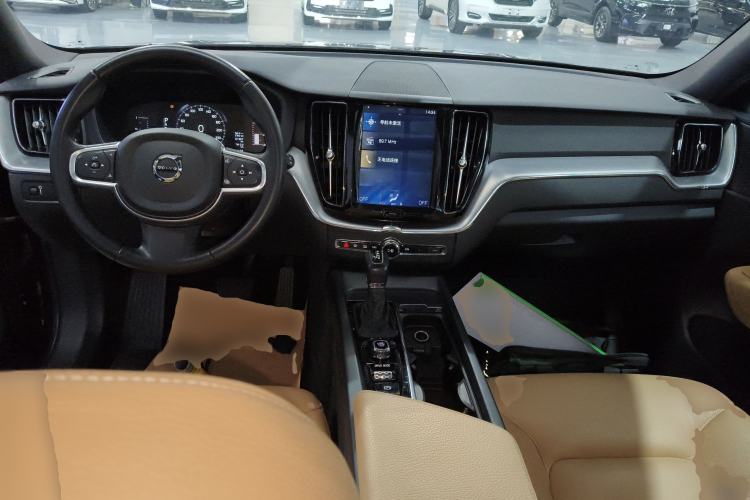 Used Volvo XC60 2018 T5 4x4 Zhiyi Edition