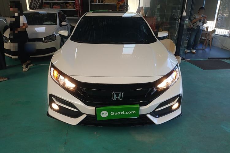 Used Honda Civic 2021 HATCHBACK 220TURBO CVT New Trendsetter

