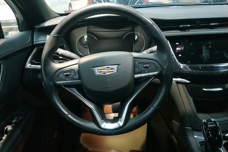 Used Cadillac XT6 2022 2.0T 7-Seater Two-Wheel Drive Luxury Version
