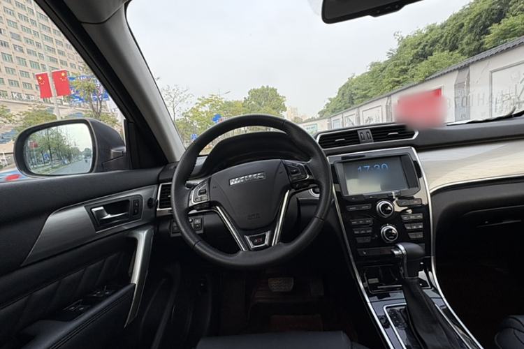 Used Haval H2 2016 Red Label 1.5T Automatic Two-Wheel Drive Prestige Model
