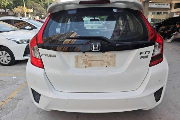 Used Honda Fit 2016 1.5L LXS CVT Comfort Sunroof Version
