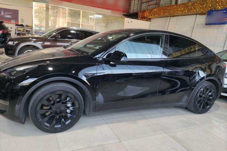 Used Tesla Model Y 2021 Standard Range Rear-Wheel Drive Version
