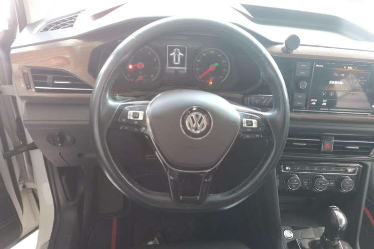 Used Volkswagen Tharu 2019 330TSI Four-Wheel Drive Luxury Edition China VI Standard
