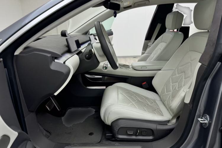 Used Nio ET7 2024 75 kWh Executive Signature Edition
