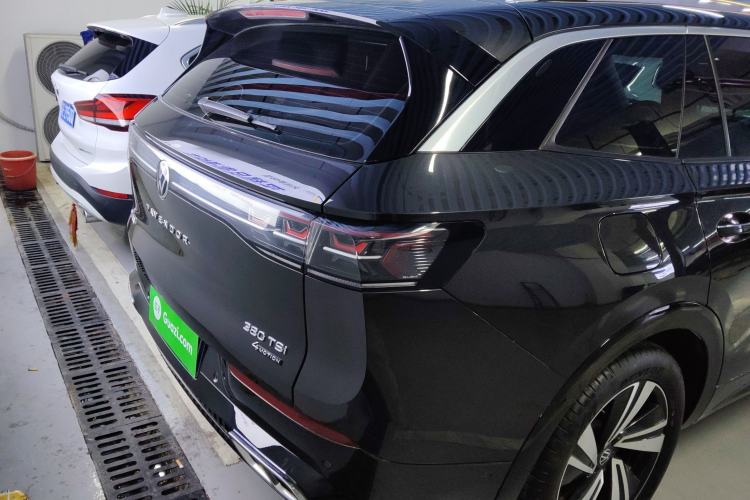 Used Volkswagen Talagon 2024 Facelifted 380TSI All-Wheel Drive R-Line Cruise Premium Edition
