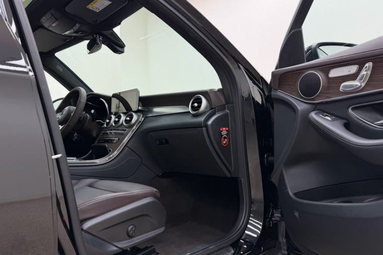 Used Mercedes-Benz GLC 2022 GLC 260 L 4MATIC Luxury Model