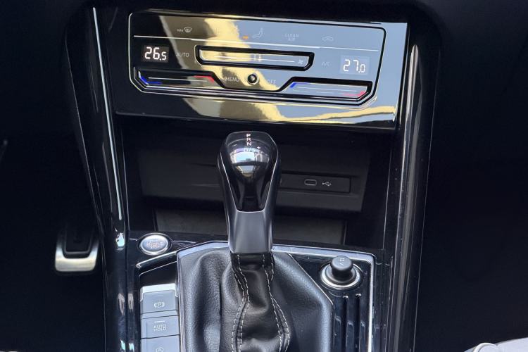 Used Volkswagen Tayron 2020 380TSI All-Wheel Drive R-Line Connected Version
