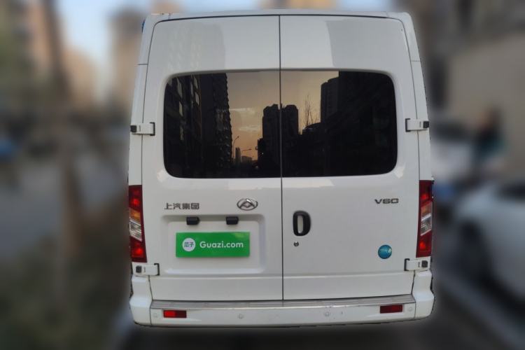 Used SAIC MAXUS Xintu V80 2023 2.0T Manual Classic Aoyuntong Power Version Short Wheelbase Mid-Height 5/6-Seater