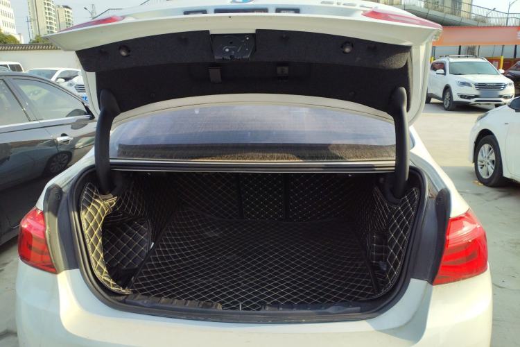 TDK.VehicleDetails.img