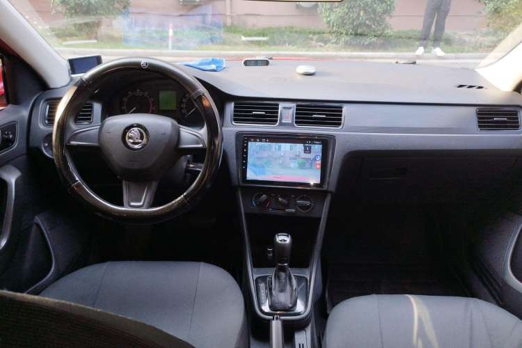 Used Skoda Rapid Spaceback 2014 1.6L Automatic Enjoyment Edition
