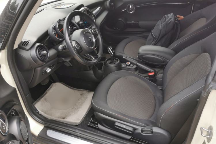 Used  MINI 2018 1.5T ONE PLUS
