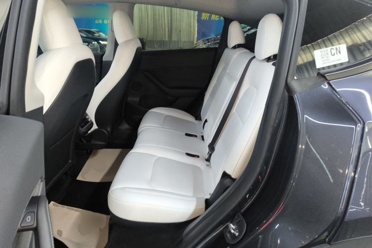 Used Tesla Model Y 2024 Long-Range All-Wheel-Drive Version