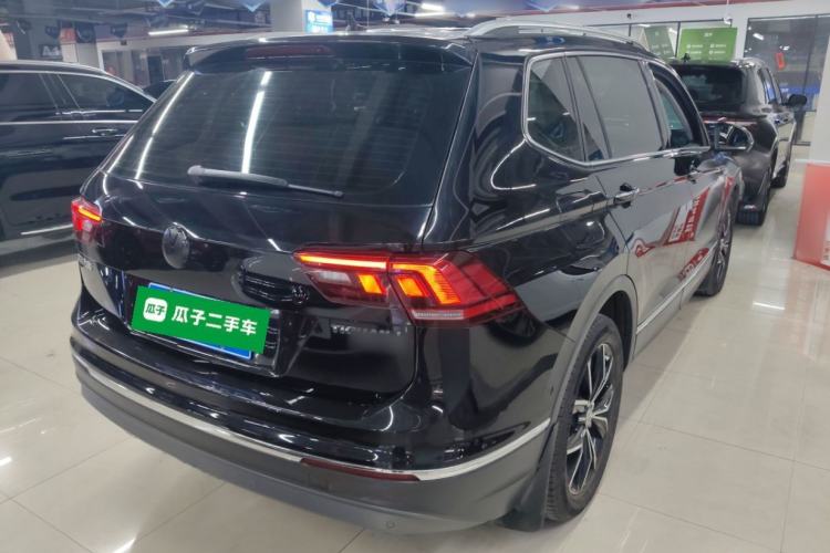 Used Volkswagen Tiguan L 2020 330TSI Automatic Two-Wheel Drive Smart Luxury Edition China VI Standard
