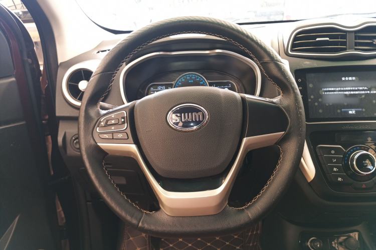 Used SWM X3 2018 1.5L Manual Fashion Model
