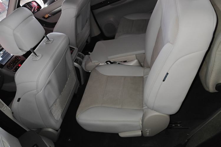 Used Mercedes-Benz R-Class 2014 R 320 4MATIC Business Model