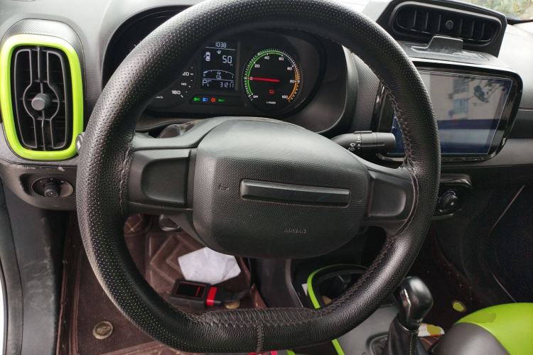 Used Roewe Clever 2021 302 km New Four-Seater Super-Efficient Version
