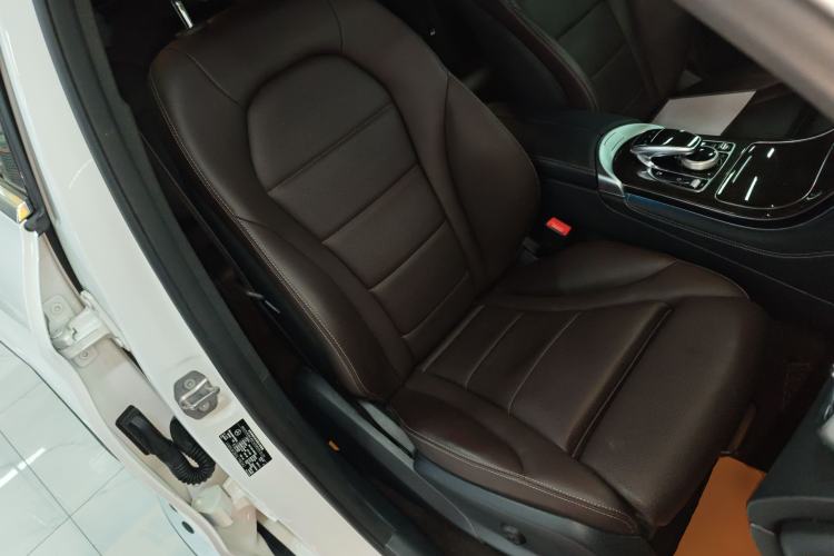 Used Mercedes-Benz GLC 2018 GLC 260 4MATIC Luxury Model