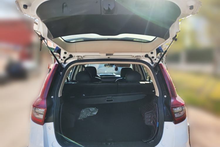 Used Geely Auto Vision X6 2018 1.4T CVT 4G Connected Flagship Edition
