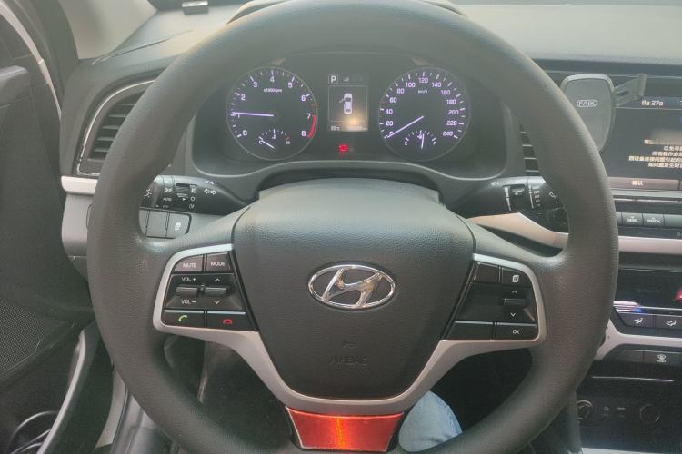 Used Hyundai Elantra 2016 1.6L Automatic ZhiXuan – Elite Version
