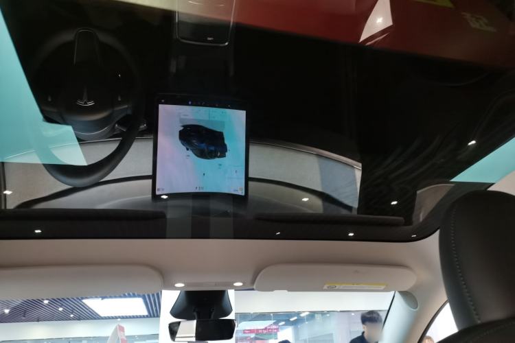 Used Tesla Model Y 2024 Long-Range All-Wheel-Drive Version
