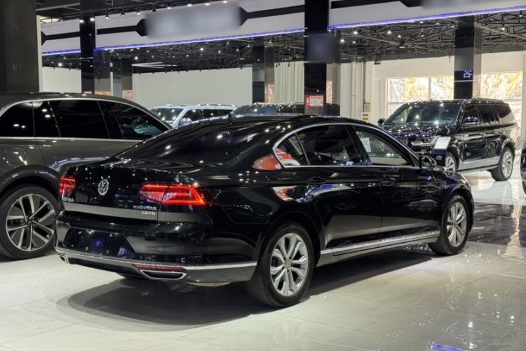 Used Volkswagen Magotan 2019 330TSI DSG Luxury Version China VI Standard
