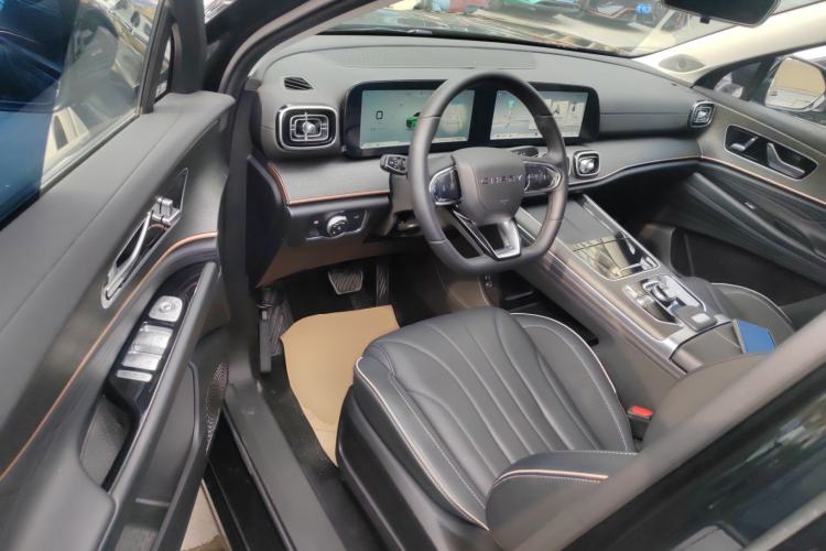 Used Chery Tiggo 9 2023 Updated Version 2.0T Dual-Clutch Two-Wheel Drive Leading Edition 5 Seats
