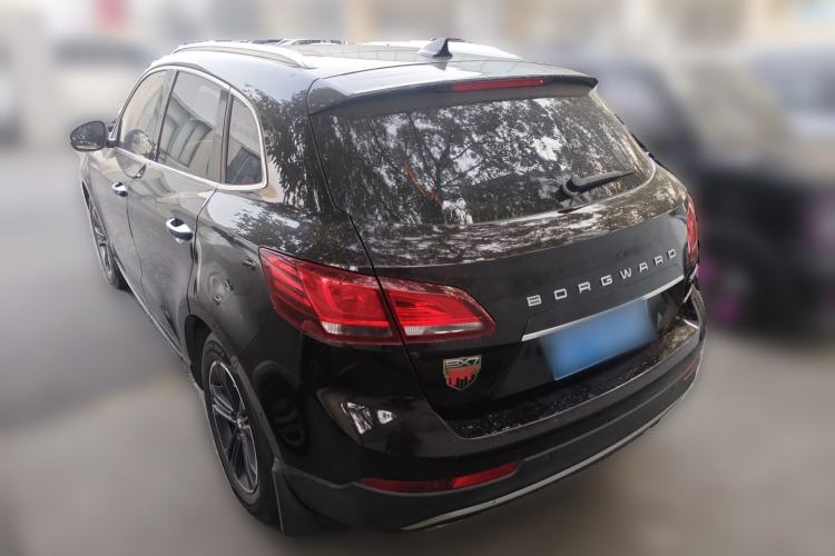 Used BORGWARD BX7 2016 28T Two-Wheel Drive Luxury Version 5 Seats
