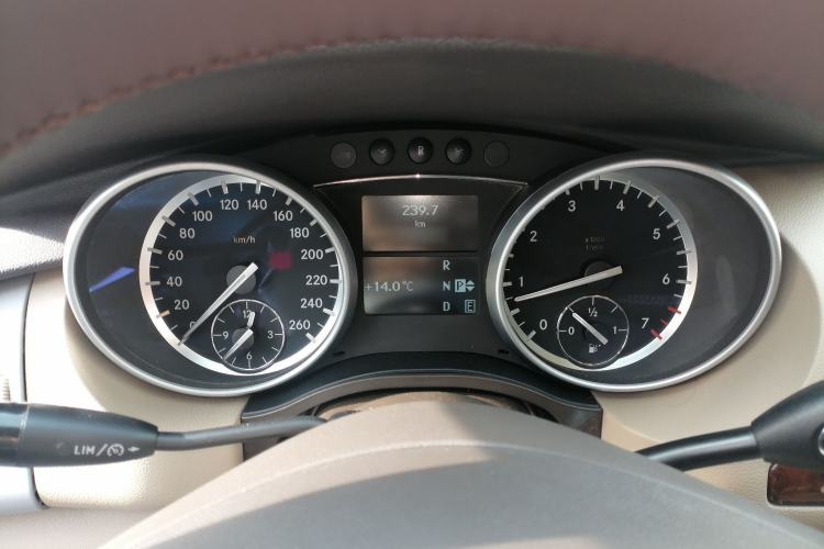 Used Mercedes-Benz R-Class 2011 R 300 L Luxury Model