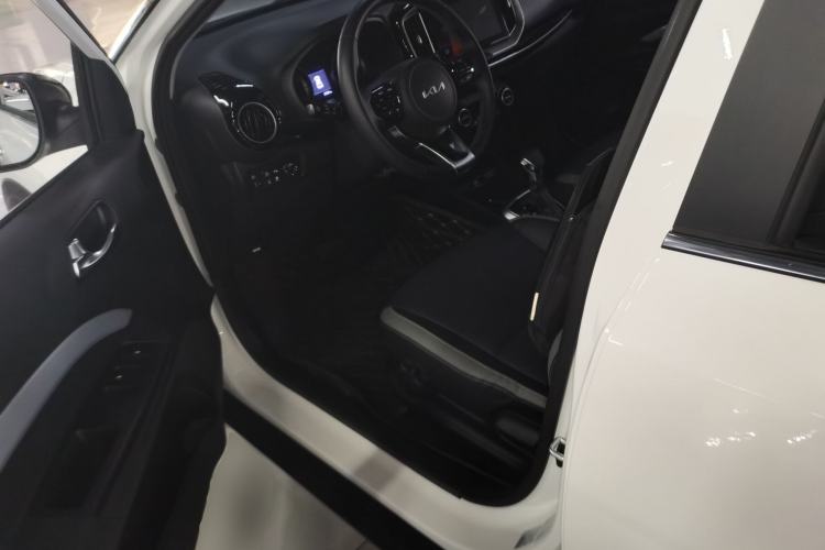 Used Kia kx1 Stonic 2021 1.4L CVT Fun & Sunroof Model