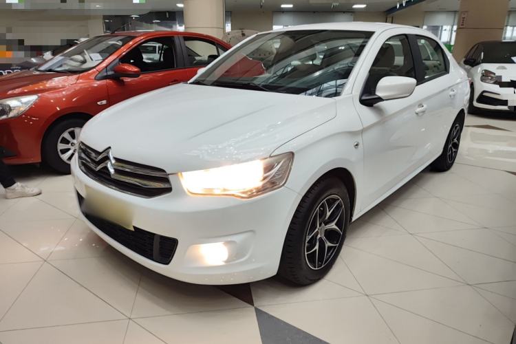 Used Citroen Elysee 2015 Zhishang Edition 1.6L Manual Fashion Model