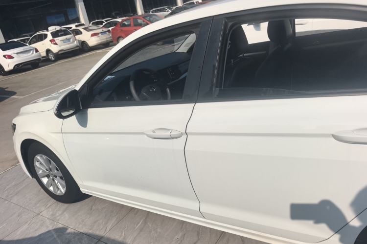 Used Volkswagen Bora 2020 1.5L Manual Fashion Edition
