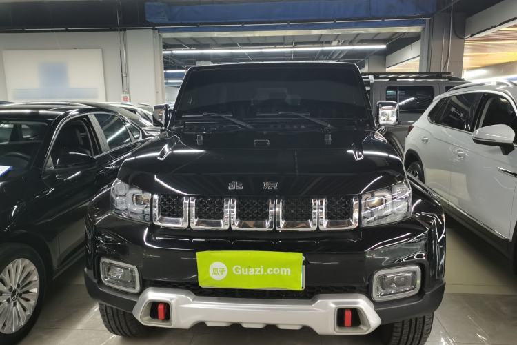 Used  BJ40 2020 2.0T Automatic Four-Wheel Drive Urban Hunter Edition Chivalrous Type
