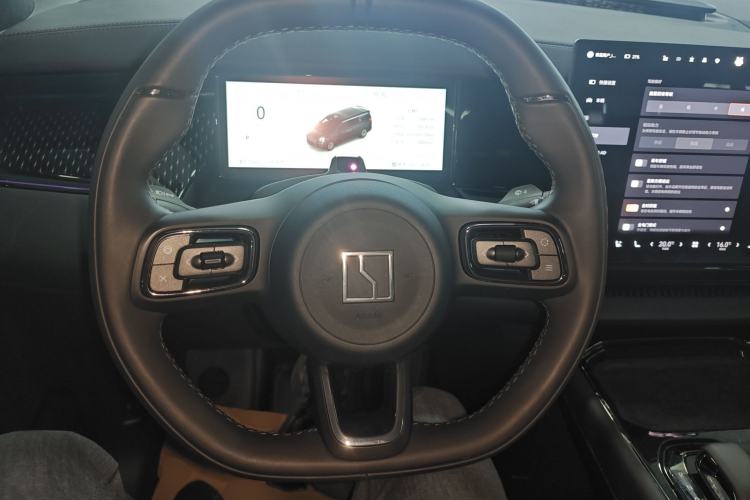 Used Zeekr 009 2024 7-Seater Walk-Through Version Four-Wheel Drive 108 kWh