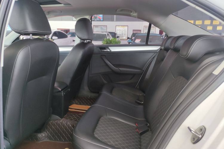 Used Skoda Rapid 2019 1.5L Automatic Comfort Edition China VI Standard
