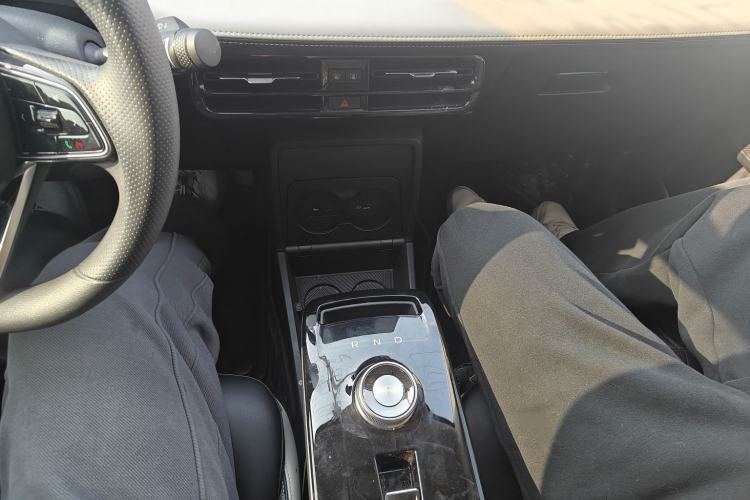 Used Geometry E Firefly 2023 320KM Cute & Handsome Tiger 5 Seats