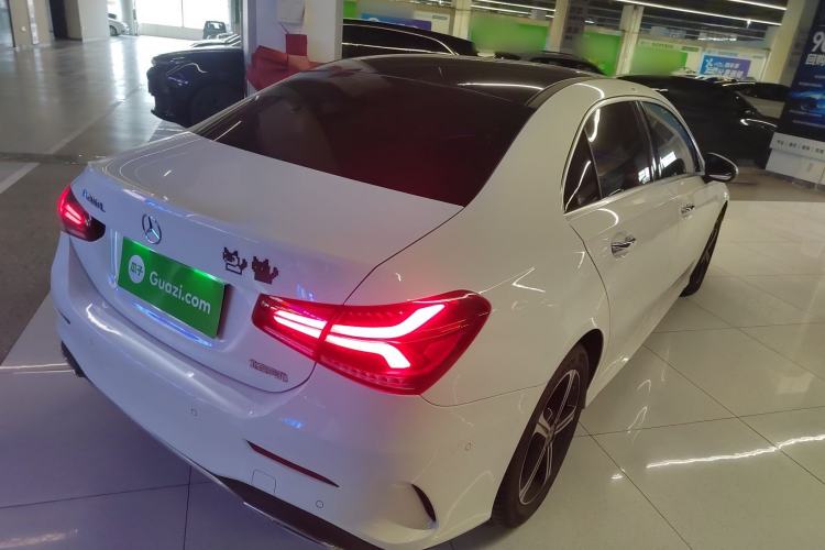 Used Mercedes-Benz A-Class 2022 Revised Version A 200 L Sport Sedan Fashionable Style
