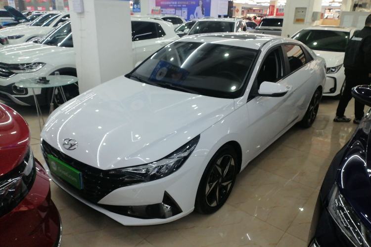 Used Hyundai Elantra 2021 1.5L CVT LUX Prestige Edition