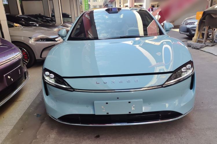 Used Hima Luxeed S7 2025 785 km Ultra